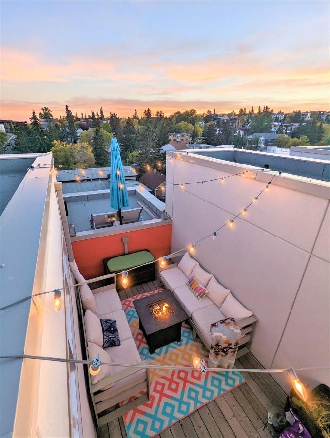 Monki Di Executive Suites - Glas - Luxury Inner City Home 3 Min To Downtown W Private Rooftop Patio Fireplace YYC Eksteriør bilde